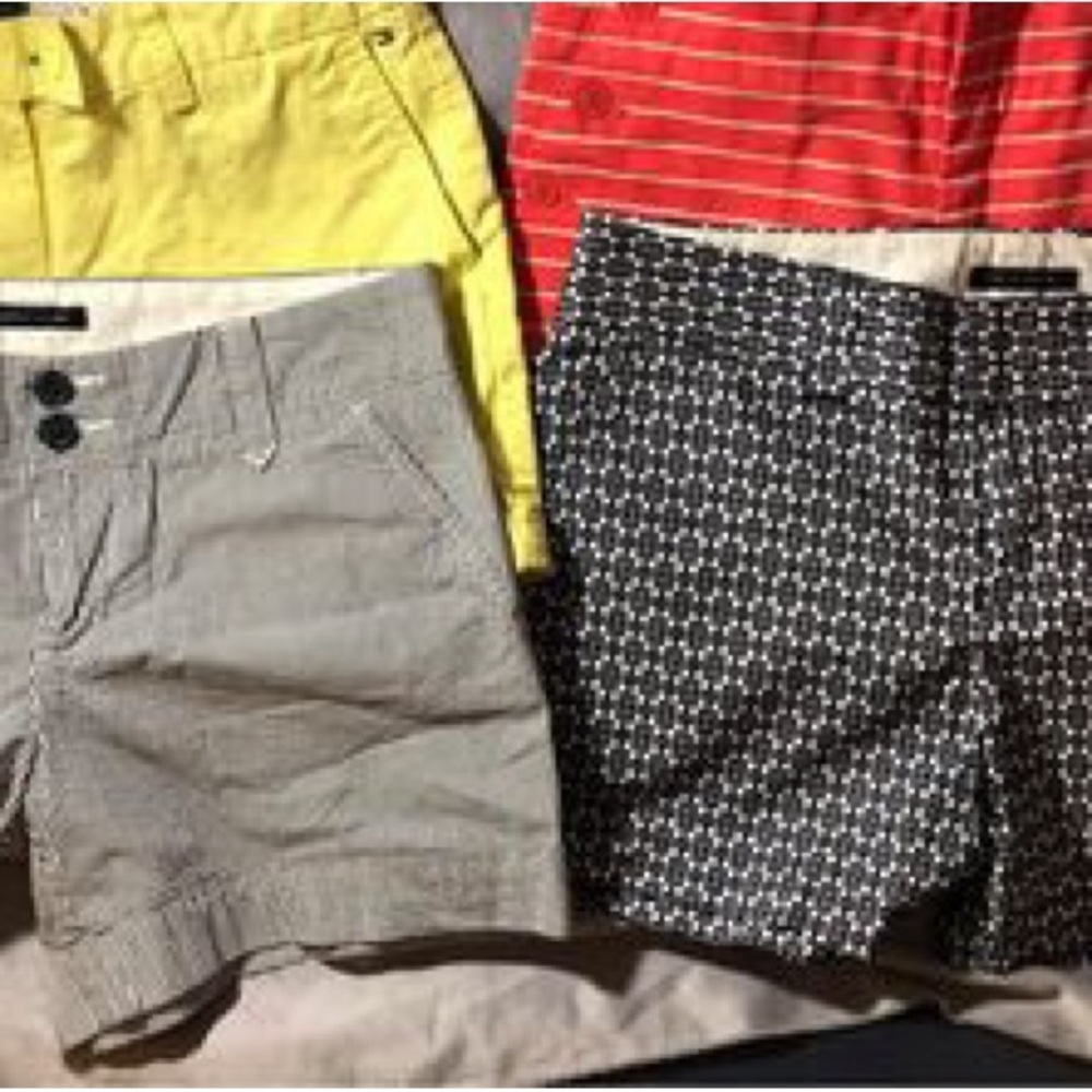 NWT Tommy Hilfiger shorts size 4 Women's Shorts - Assorted Colors